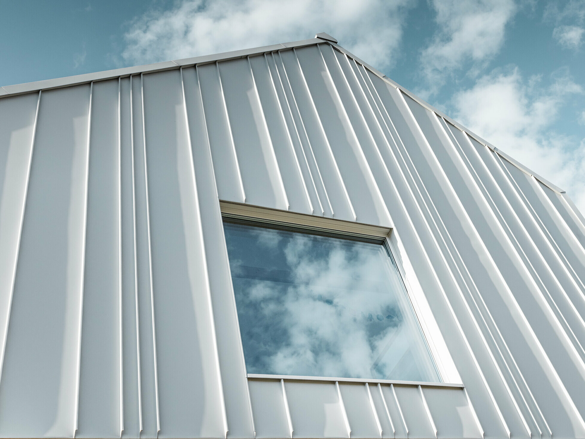 Lamiera per tetti, Lamiera metallica per tetti - Tutti i produttori del  design e dell'architettura