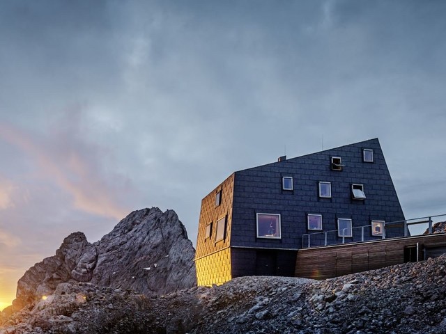 Die Seethalerhütte am Dachstein Ein Haus wie ein Fels PREFA