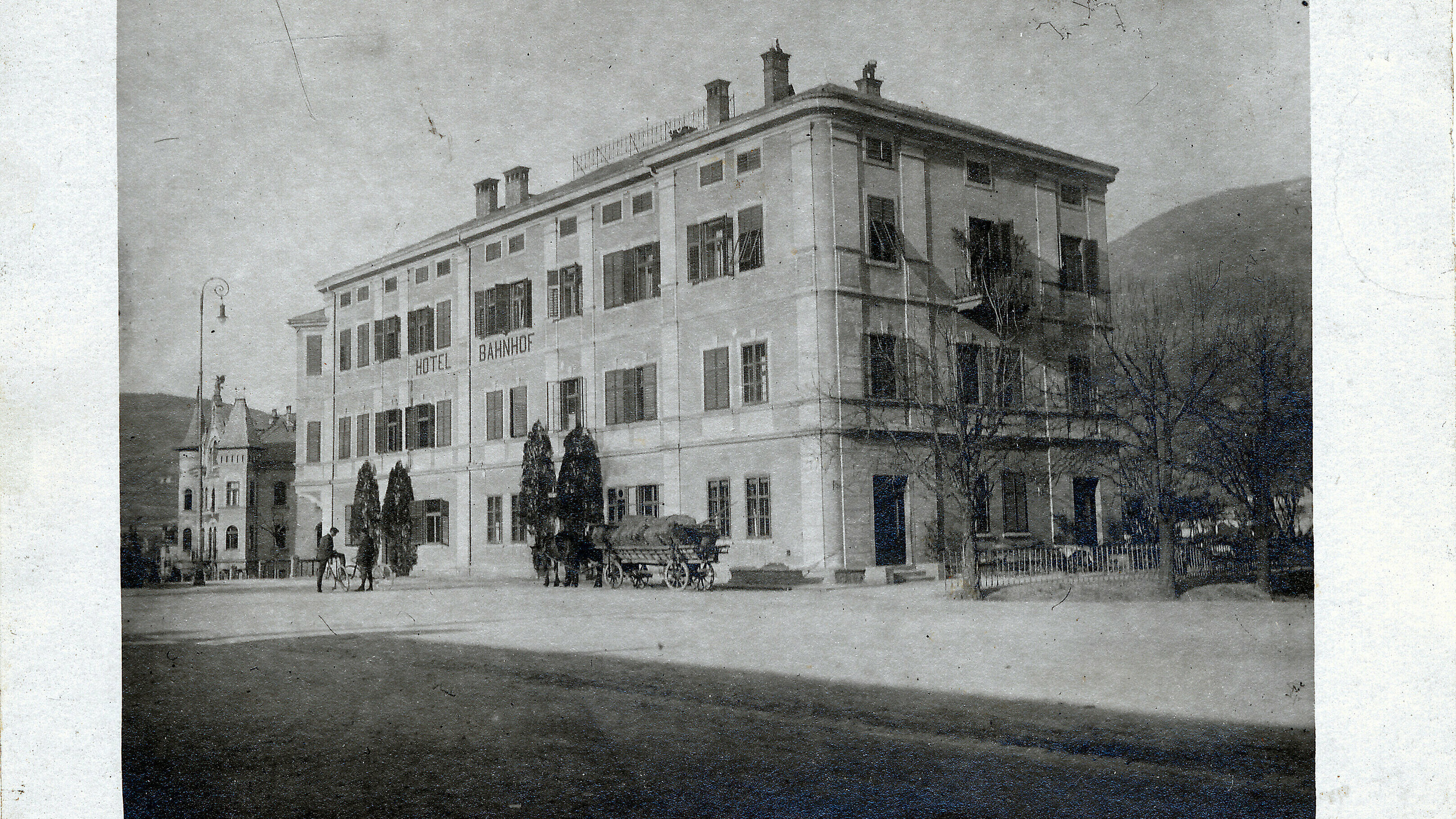 Foto storica del Hotel Jarolim con copertura classica a Bressanone